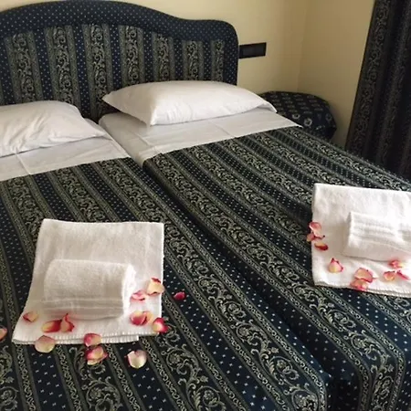 米斯特拉尔帆船酒店