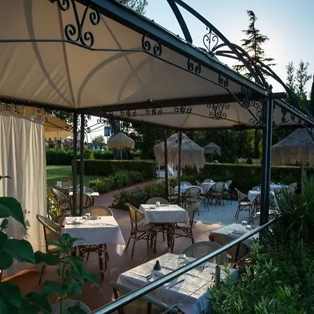 Otel Yachting Mistral Sirmione